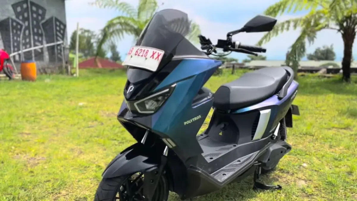 Review Polytron Fox 350 dari sisi desain, tampil lebih modern dengan banyak upgrade fitur dan ergonomi yang lebih nyaman