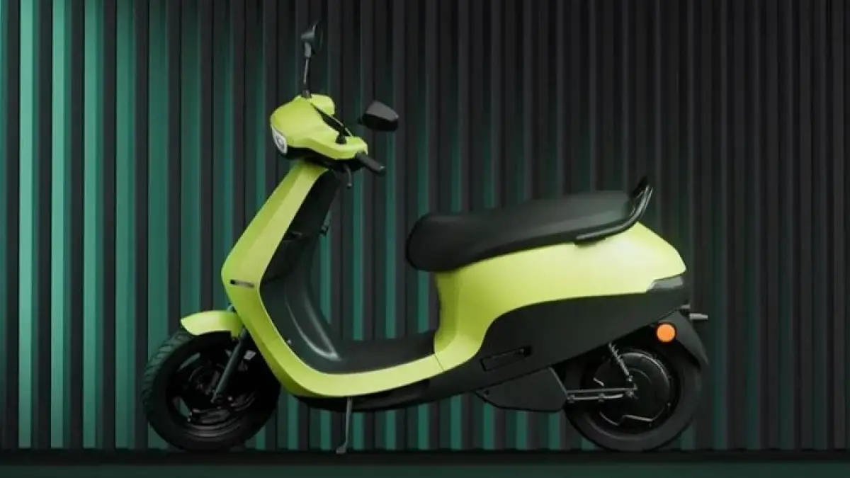 Tirano motor listrik Indomobil laris di Klaten, hadir dengan desain adventure, fitur canggih, dan jarak tempuh hingga 110 km.