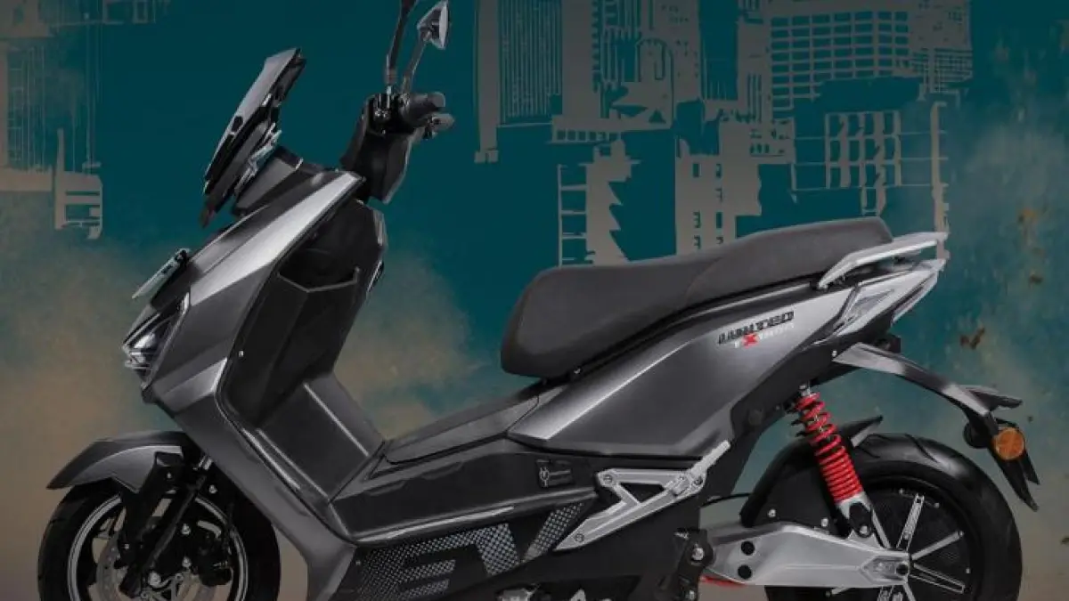 United TX 1800 hadir dengan fitur unik dan jarak tempuh hingga 150 km. Simak review lengkap motor listrik Rp30 jutaan ini.