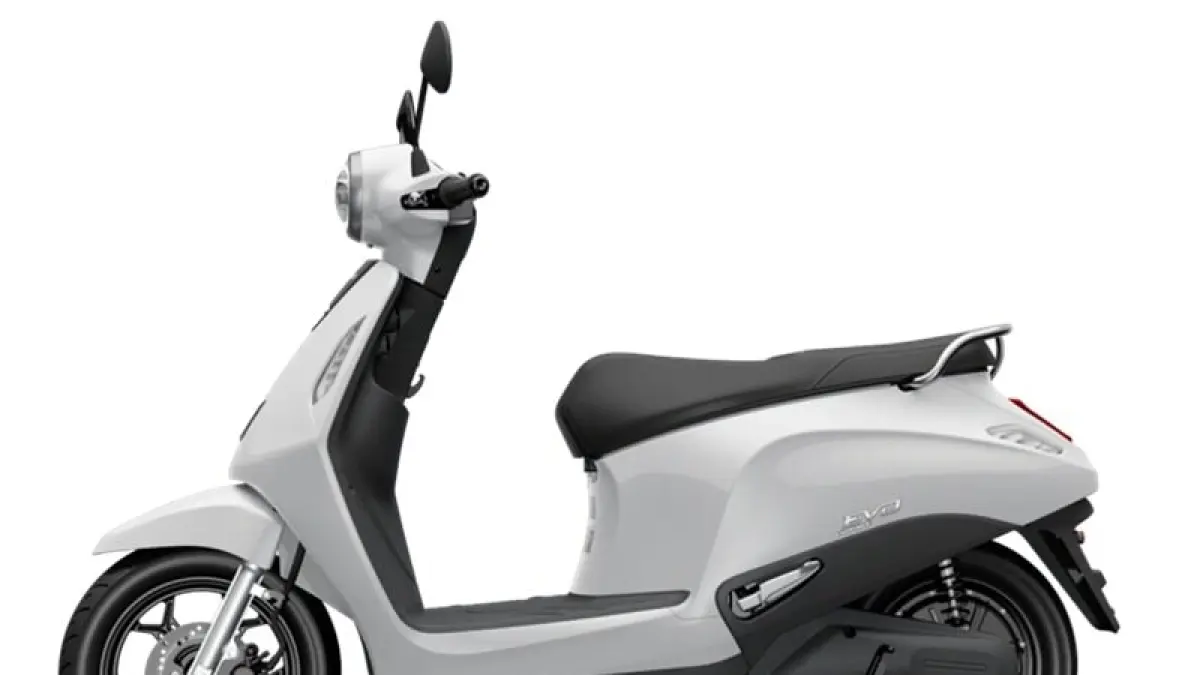 FinFast Evo 2026 hadir dengan jarak tempuh 262 km dan harga mulai Rp11,5 juta. Motor listrik ini siap jadi primadona baru.