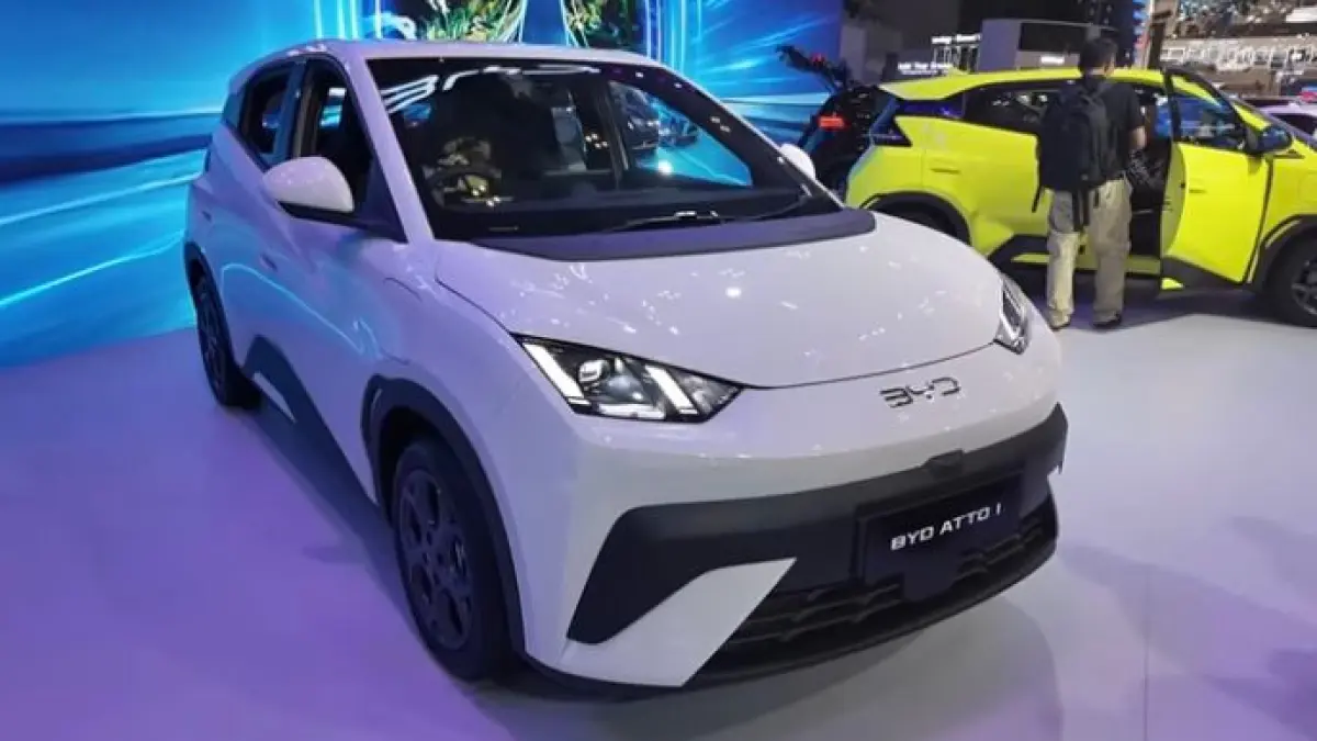 Review BYD Atto 1 Indonesia 2026: Mobil listrik Rp195 juta dengan range 380 km. Lebih bertenaga dari rival & kabin mewah. Cek spesifikasinya di sini! (Screenshot Youtube)