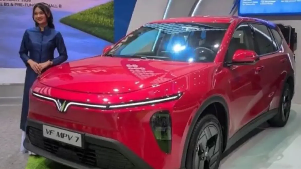 VinFast VF MPV7 resmi hadir! Cek spek MPV listrik keluarga 7-seater dengan jarak tempuh 450 km dan fitur canggih. Solusi cerdas keluarga modern 2026!(Screenshot Youtube)
