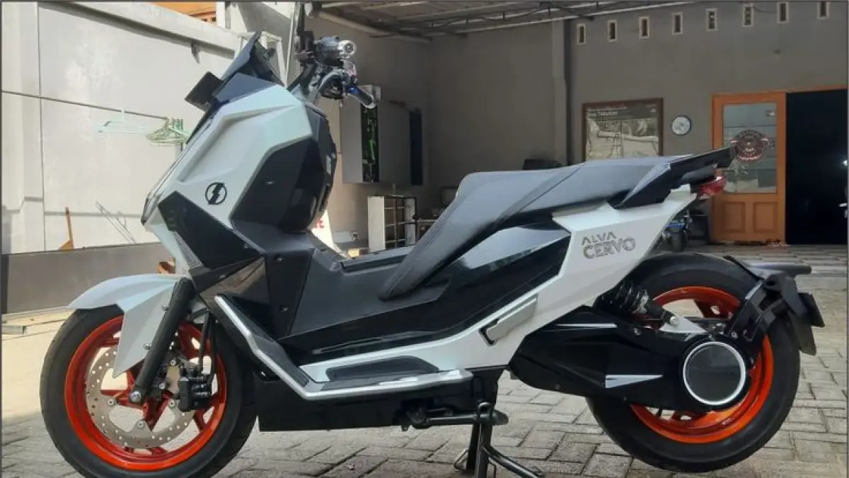 Motor listrik Alpha One baru 2000 KM sudah mati? Simak review lengkap kelebihan dan kekurangan Alpha One dari pengalaman pengguna (Pinterest).