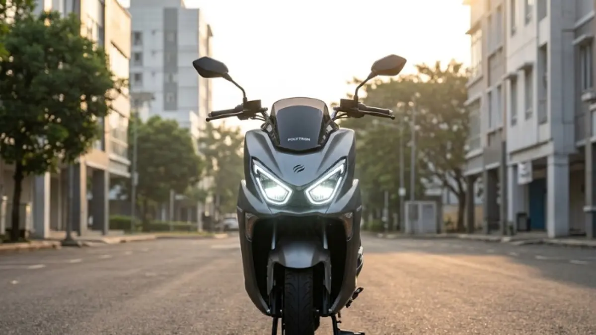 Motor listrik Polytron Fox Air mirip Honda PCX tembus 130 km sekali cas dan punya fitur modern. (Ilustrasi Gemini AI)