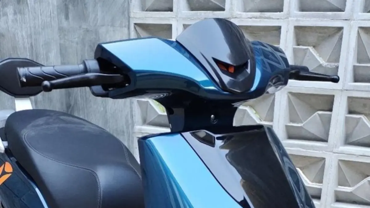 Review motor listrik Yadea T9, harga Rp14 jutaan dengan fitur lengkap, tapi punya kelemahan di indikator baterai dan suspensi.(pinterest.com)
