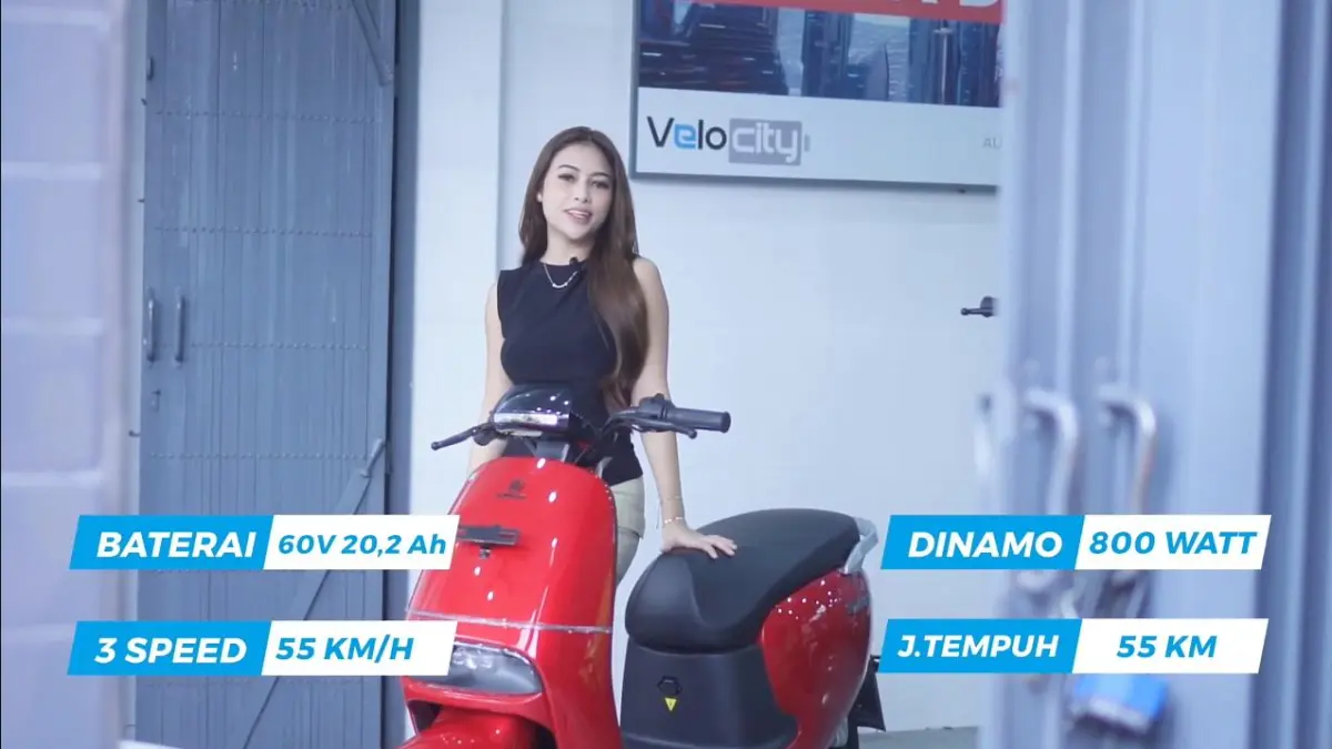 Review sepeda listrik Exotic X630 terbaru dengan fitur alarm, bagasi, speedometer digital dan top speed 40 km/jam.(screenshot youtube)