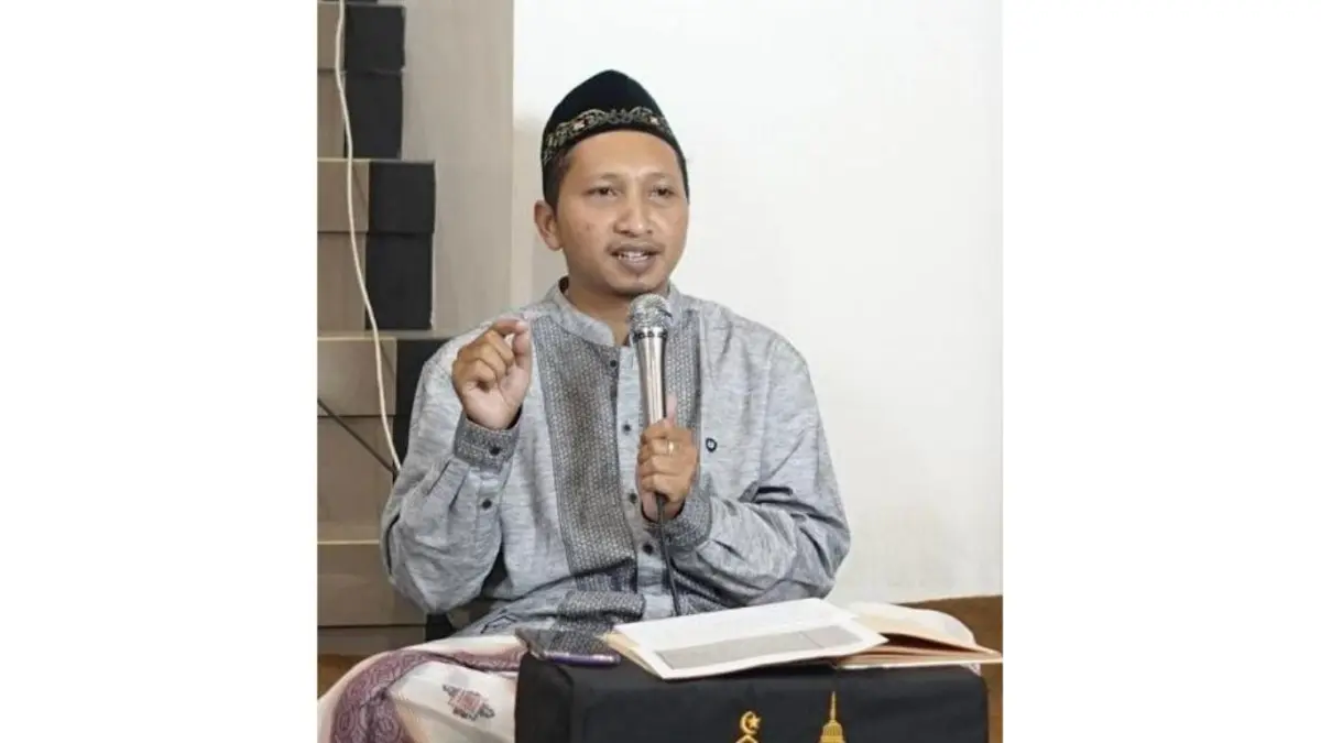 (SAIFUDIN YUSUF M.Pd, MAHASISWA S-3 EKONOMI SYARIAH &nbsp;UIN SAYYID ALI RAHMATULLAH TULUNGAGUNG)