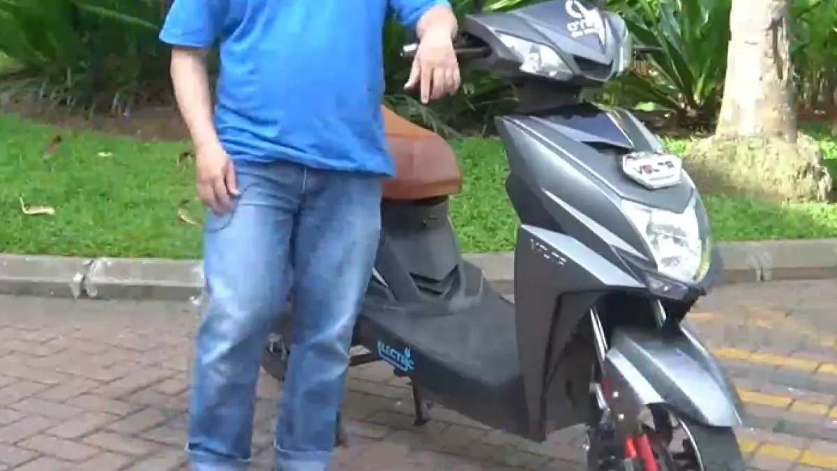 Volta 401 review terbaru, motor listrik ojol dengan sistem tukar baterai praktis dan biaya murah. Simak keunggulannya. (SC YOUTUBE)