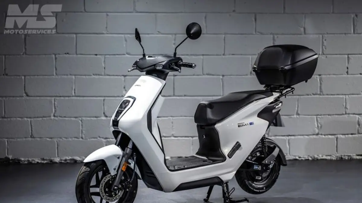 Honda Icon E motor listrik Rp28 jutaan, biaya cas cuma Rp4.000, irit untuk harian tapi punya beberapa kekurangan.(Pinterest)