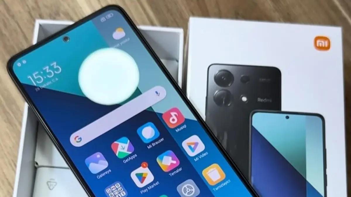 Rekomendasi HP 2 jutaan terbaik hadir dengan layar AMOLED, chipset gaming, dan baterai jumbo terbaru. (Ilustrasi Gemini AI)