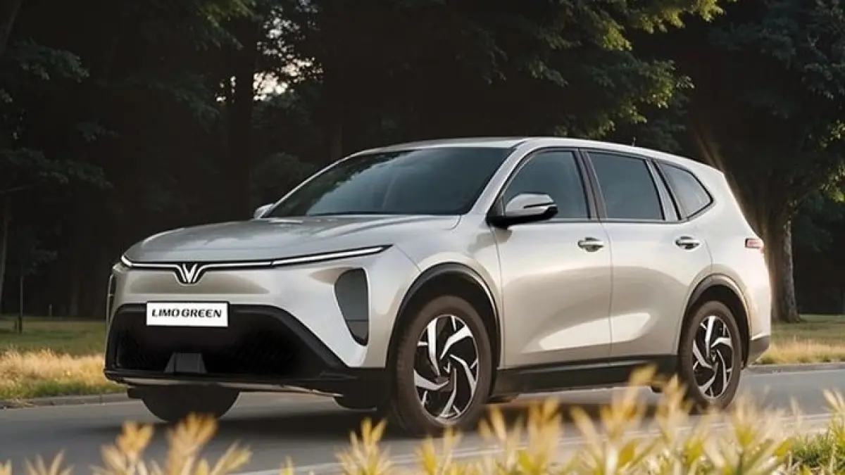 VinFast Limo Green 2026 hadir sebagai MPV listrik 7 penumpang dengan jarak 450 km. Siap masuk Indonesia dan menarik perhatian pasar!