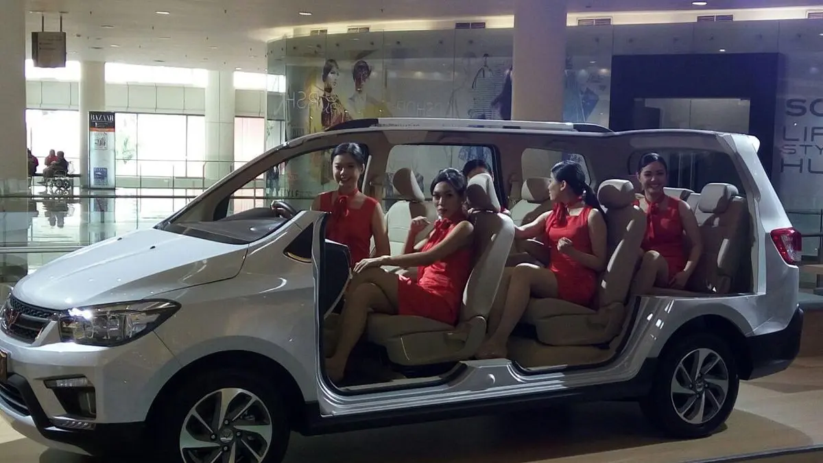 Cari mobil keluarga 50 jutaan? Ini 5 MPV bekas terbaik 2025: Kijang Kapsul, Xenia, APV, Serena C24, hingga Hyundai Trajet. Mewah, irit, dan muat banyak!(Pinterest)