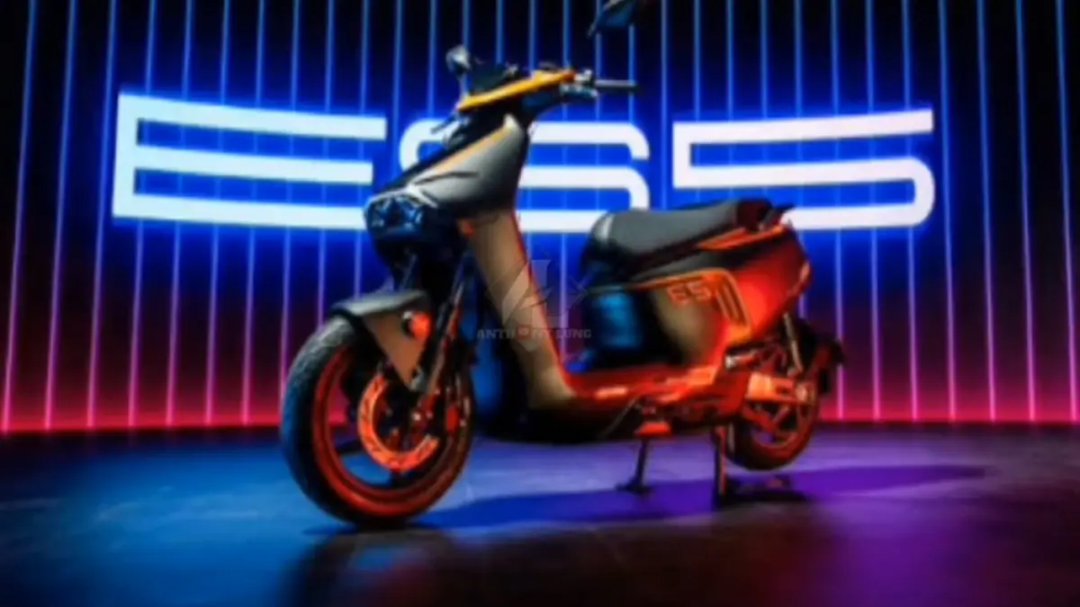 Harga motor listrik Zongsen ES5 terbaru 2026 diprediksi Rp50 jutaan dengan jarak tempuh hingga 300 km sekali cas.(screenshot youtube)