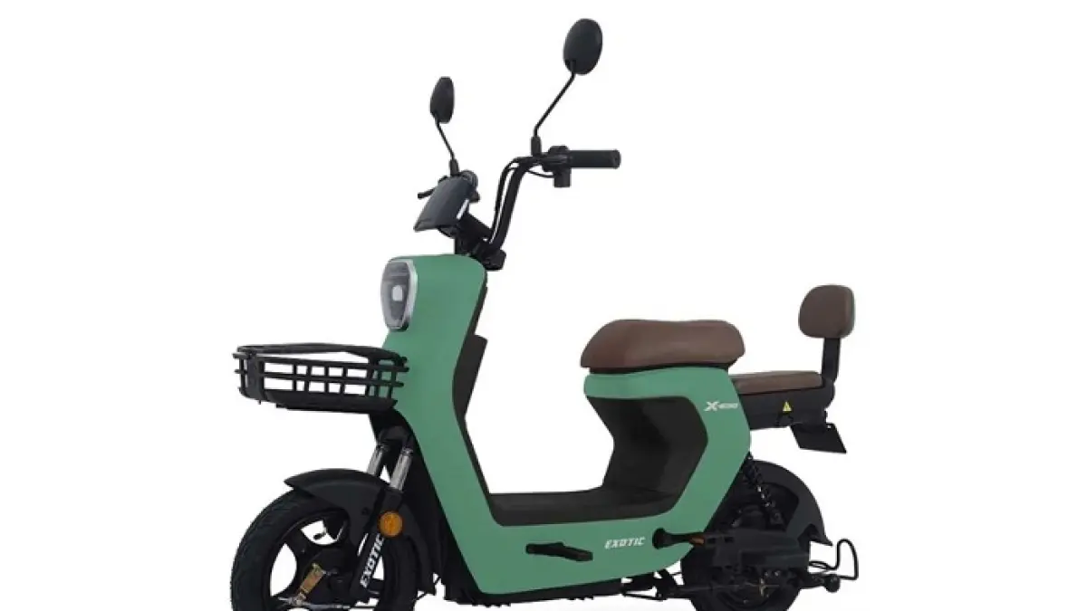 Modif sepeda listrik Exotic X630 cuma Rp30 ribuan! Ubah setang dan visor, hasilnya lebih stabil dan nyaman dikendarai.(Gemini AI)