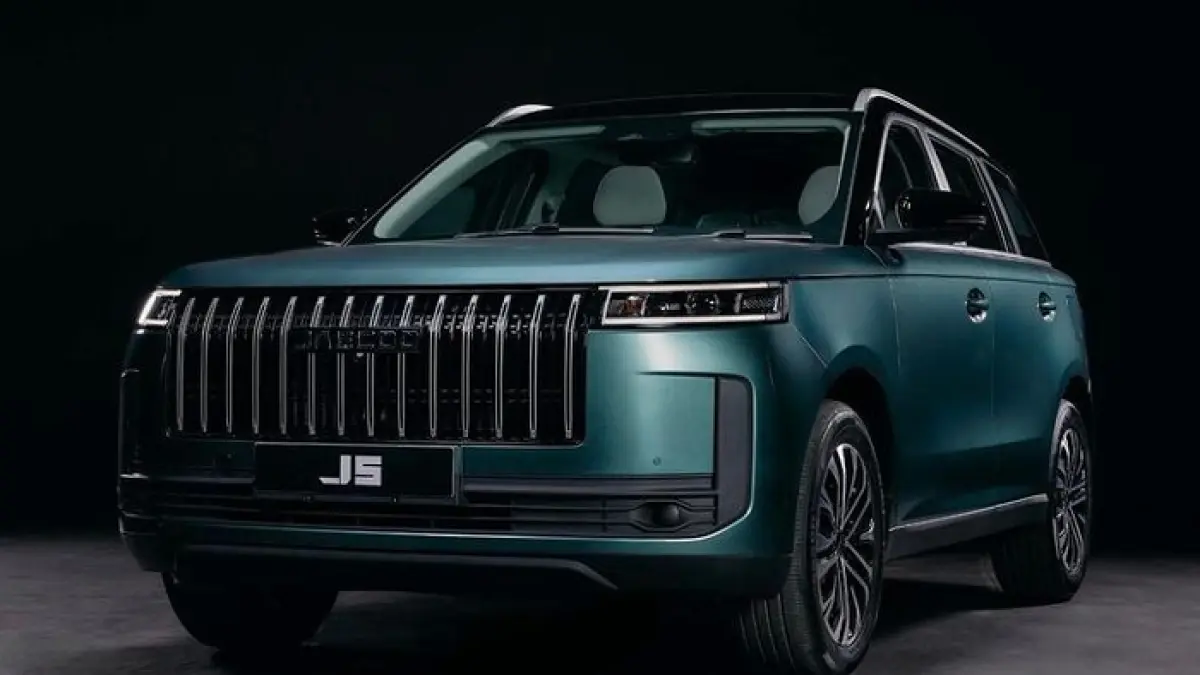 Review Jaecoo J5 1 bulan, SUV listrik Rp300 jutaan dengan fitur canggih, konsumsi irit, tapi ada beberapa kekurangan.(Gemini AI)