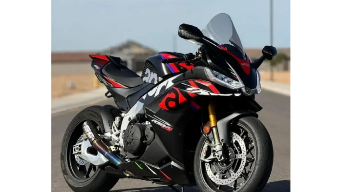 Aprilia RSV4 XGP jadi motor langka rasa MotoGP, hanya 30 unit di dunia. Spek ganas, harga tembus Rp3 miliar!(pinterest)