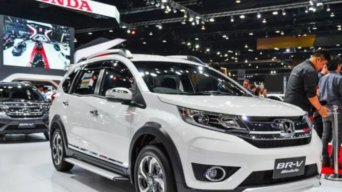Honda BR-V Prestige bekas rasa baru masih mulus, fitur lengkap, kabin luas, dan mesin 1.500 cc yang cocok untuk keluarga.