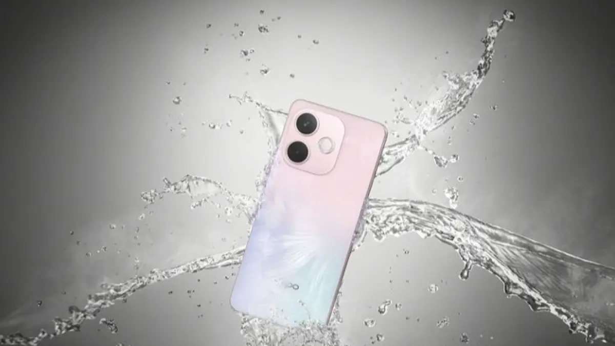 Oppo A5 Pro 5G hadir dengan IP69, sertifikasi militer, baterai 5800 mAh, dan desain premium untuk pengguna aktif outdoor.