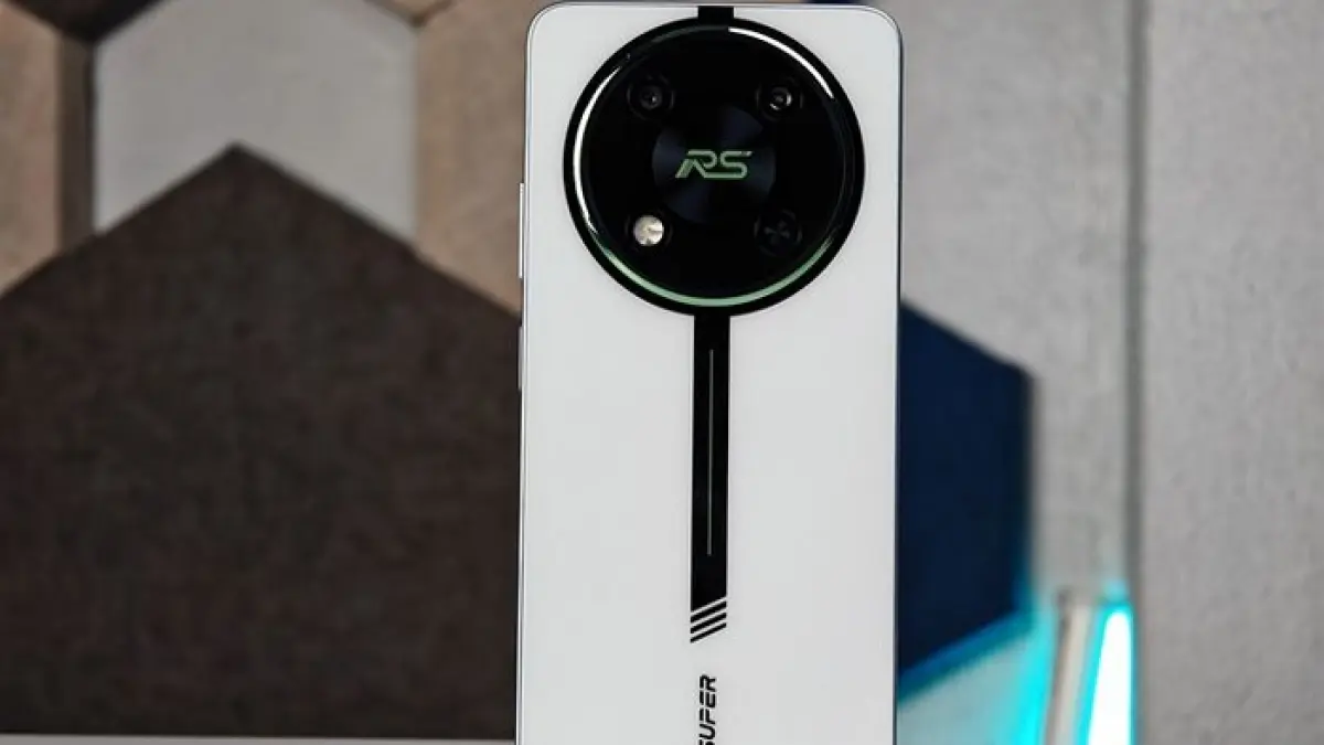 itel RS4 Helio G99 jadi viral karena harga murah Rp1,3 juta dengan spek tinggi. Ini isi dalam dan hasil bongkarnya.