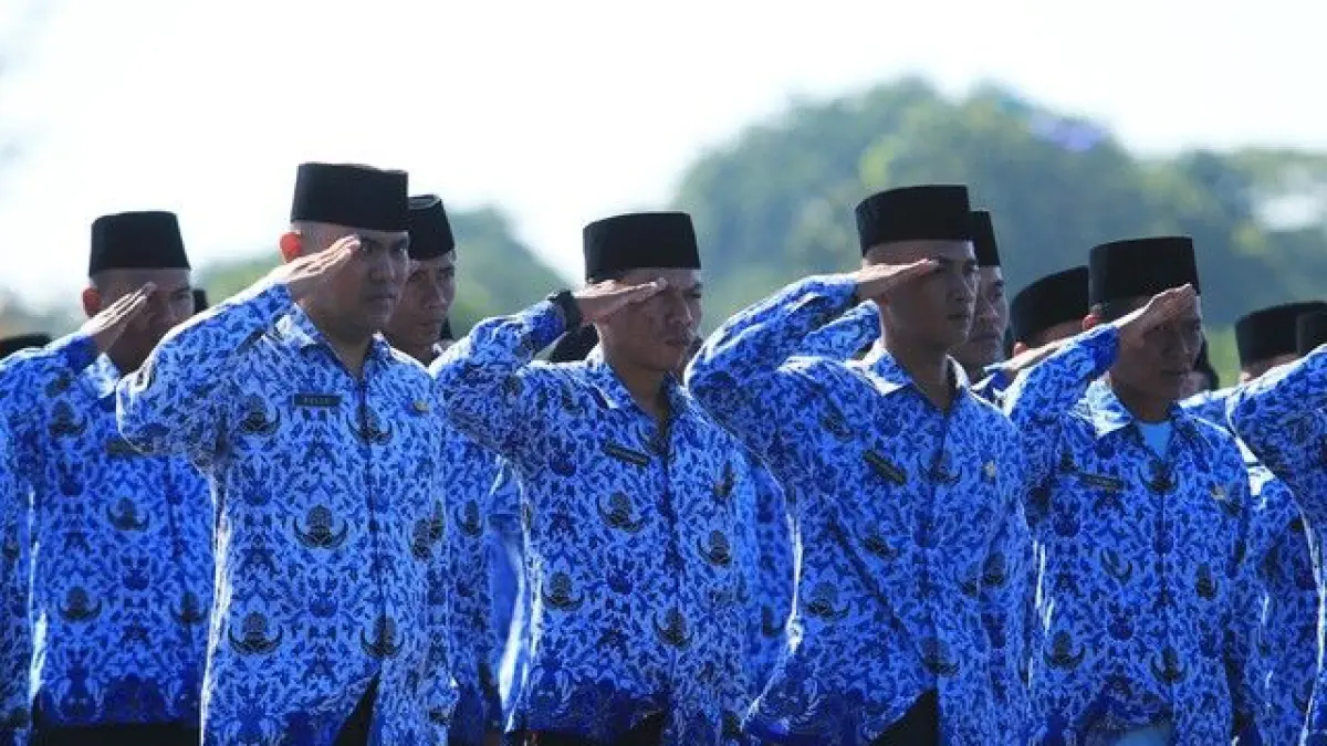 Kenaikan gaji ASN 2026 dan rapel pensiun ramai dibahas, TASPEN menegaskan belum ada keputusan resmi dari pemerintah.(Pinterest)