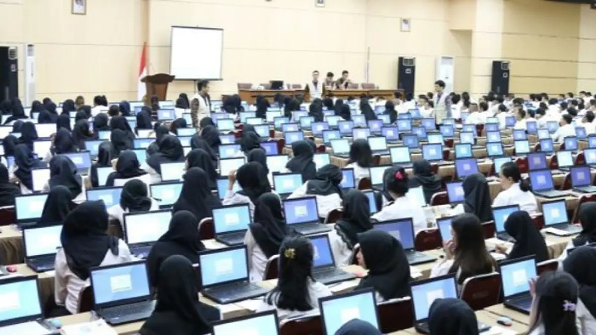 Poltek PIN resmi jadi sekolah kedinasan baru 2026 dengan 200 kuota gratis untuk lulusan SMA dan peluang jadi ASN. (Pinterest) 