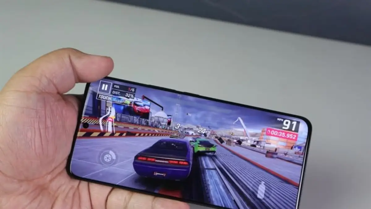 Redmi Note 15 5G hadir dengan Snapdragon 6 Gen 3, kamera 108MP OIS, layar AMOLED 120Hz, dan fast charging 45W.(Pinterest)