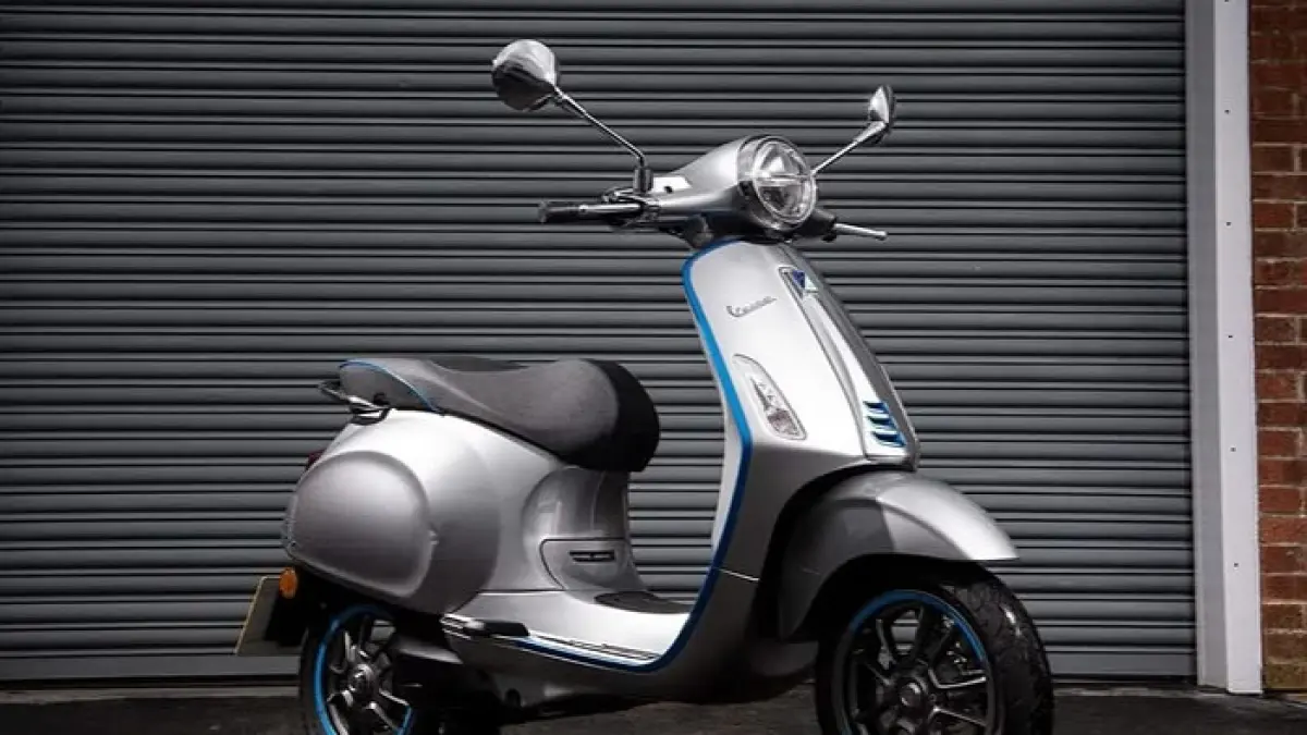 Motor listrik terbaik Indonesia makin diminati dengan harga terjangkau, desain modern, dan fitur canggih untuk mobilitas harian.