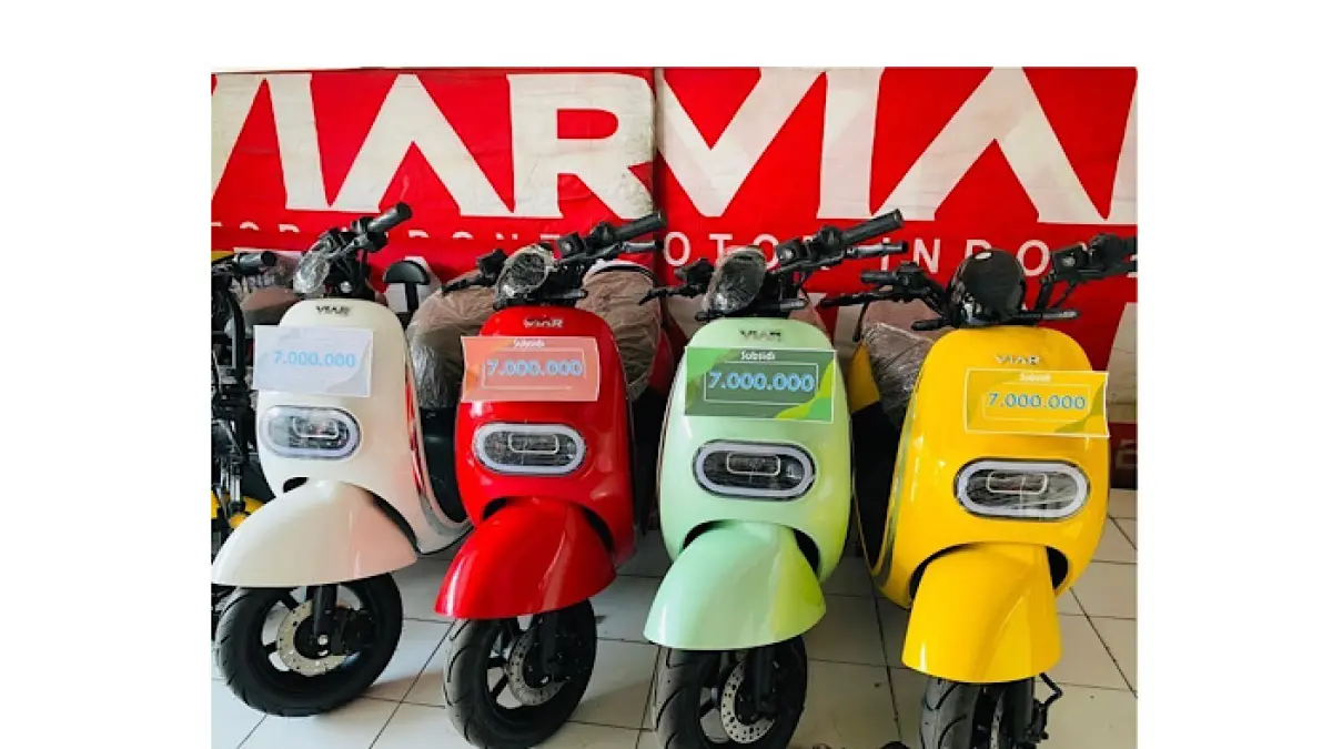 Review Viar Q1 Electric 2026, motor listrik retro buatan Indonesia dengan biaya operasional murah dan fitur modern.(pinterest)