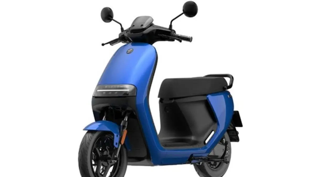 Segway E110A motor listrik hadir dengan desain futuristik dan fitur pintar modern untuk mobilitas urban. (PINTEREST)