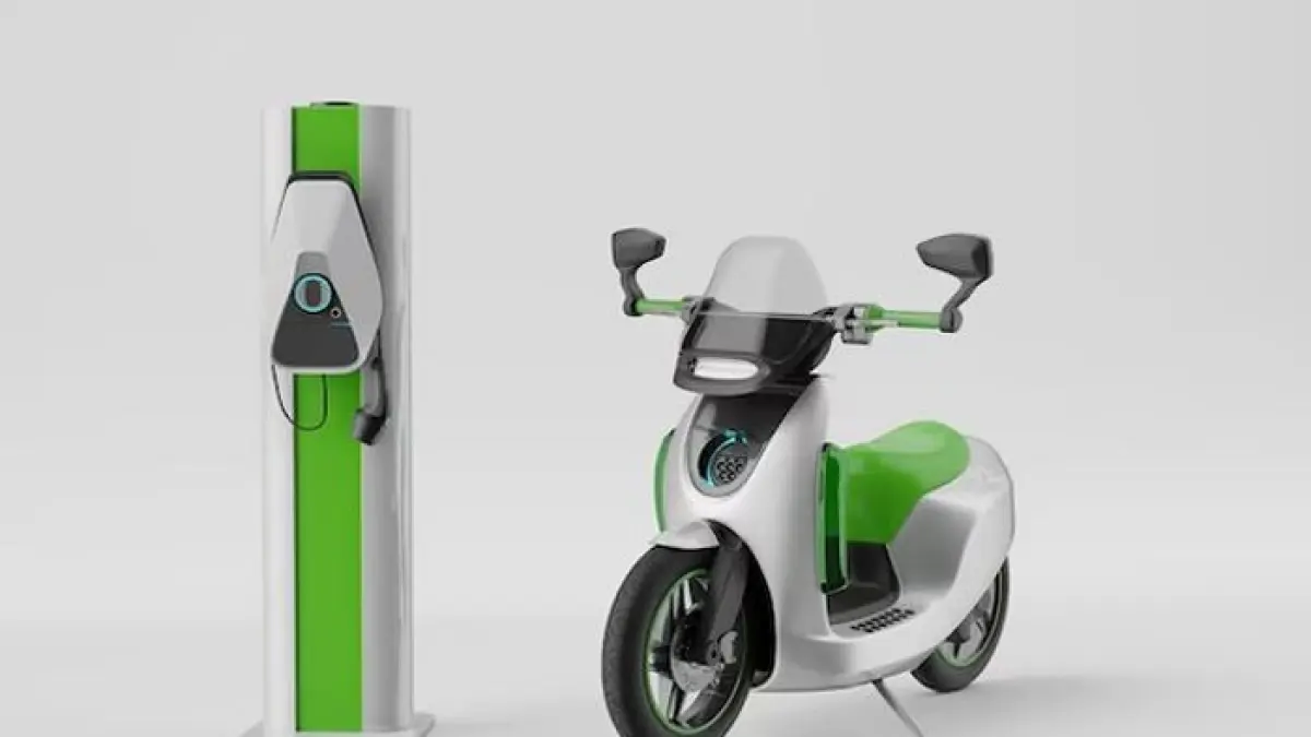 Motor listrik Smooth The Sultan hadir dengan desain klasik mewah, baterai swap 70 km, dan fitur modern yang bikin penasaran.