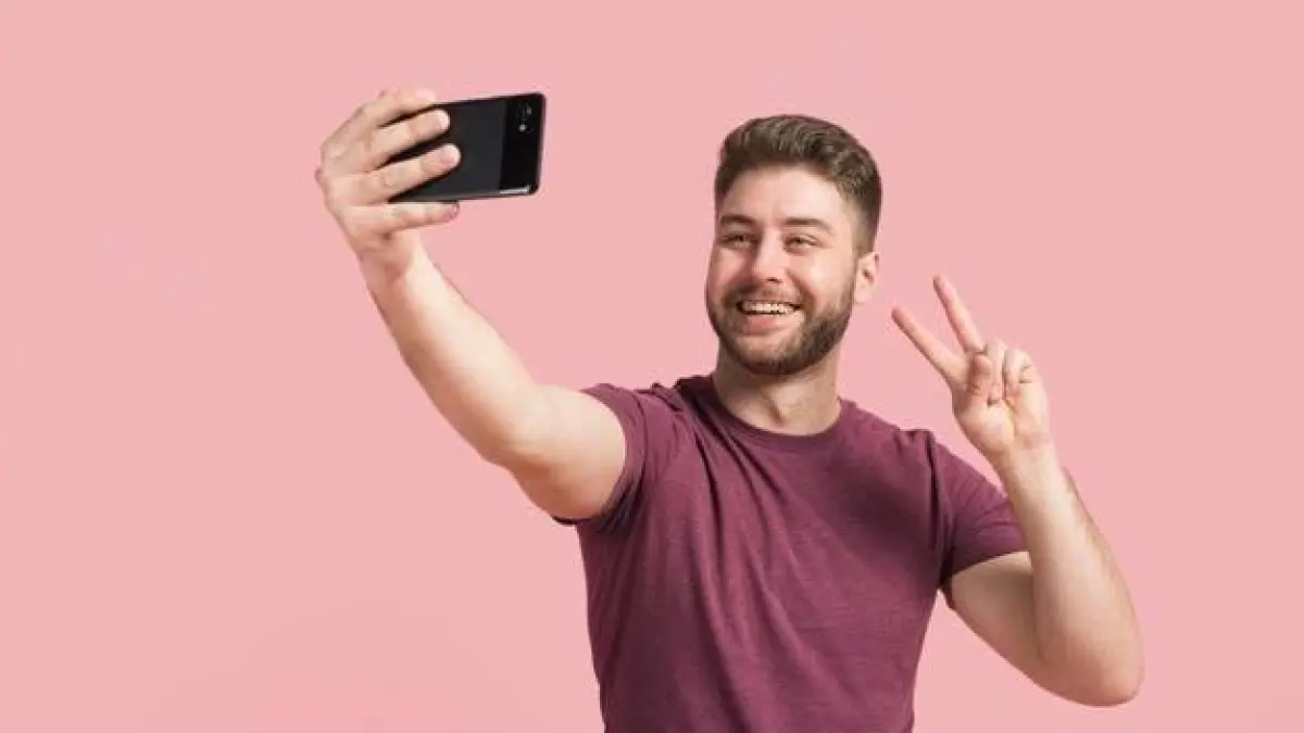 Nubia Focus Pro 5G hadir dengan kamera 108MP OIS, rekam video 4K, dan desain ala kamera profesional di harga Rp3 jutaan. (Pinterest.com)