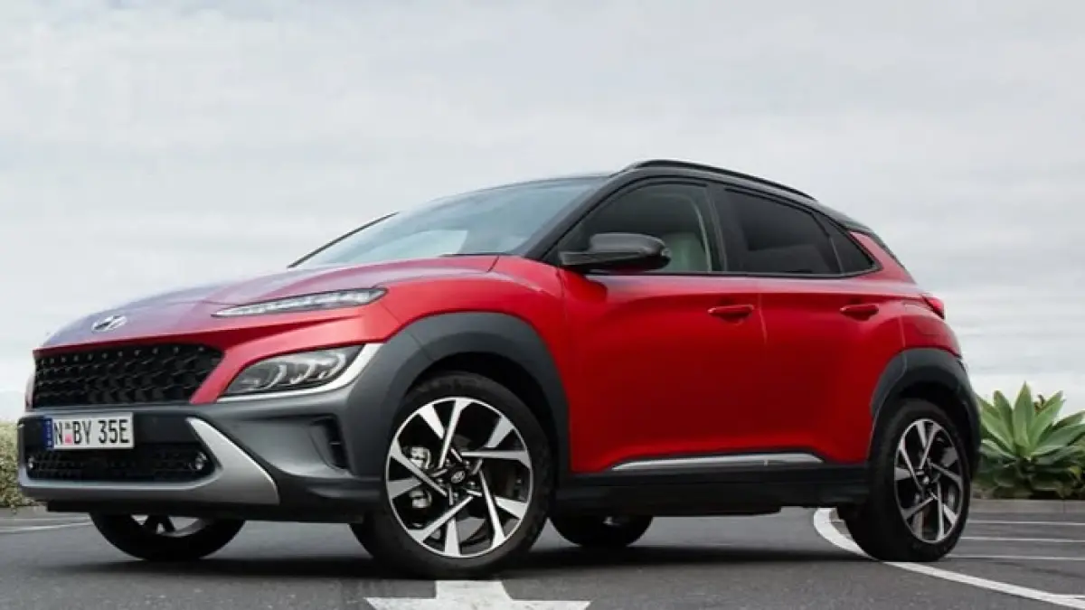 Hyundai Kona Electric tawarkan jarak tempuh 500 km, performa halus, dan fitur lengkap di segmen SUV listrik modern.