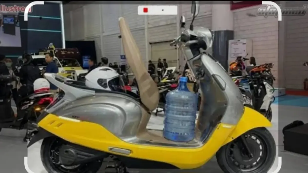 Indomobil eMotor QT Pro hadir dengan desain klasik modern, jarak tempuh 135 km dan fitur canggih untuk harian.
