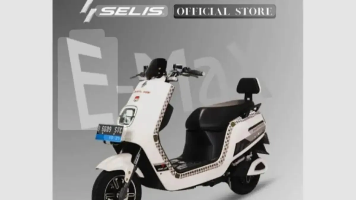 Selis MX jadi motor listrik favorit karena bisa tempuh 120 km sekali cas dan kini dijual dengan harga lebih murah.
