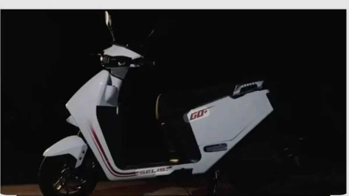 Selis MX motor listrik subsidi dijual Rp9 jutaan dengan jarak tempuh 120 km dan TKDN tertinggi di Indonesia.