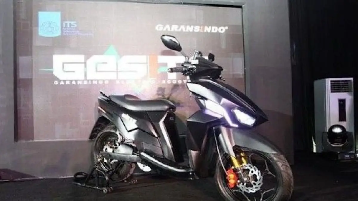 Gesit GK5 comeback dengan teknologi Korea, top speed 96 km/jam dan baterai baru. Simak spesifikasi lengkapnya di sini.(pinterest)