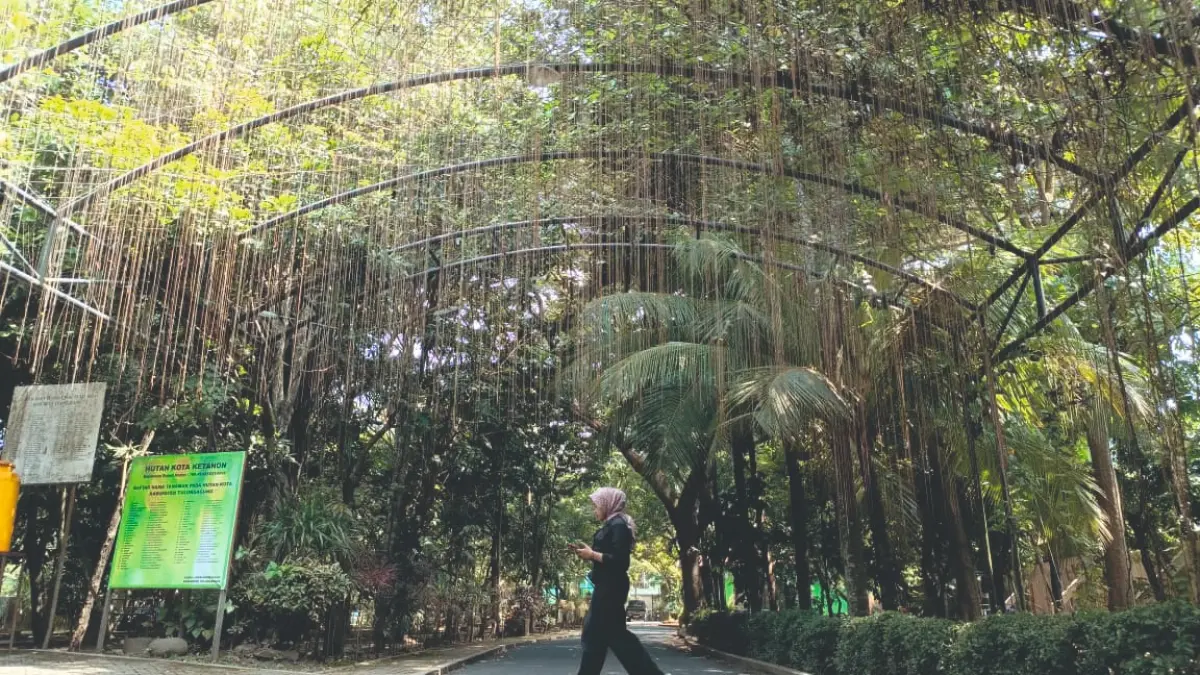 Kondisi Hutan Kota Ketanon, Kecamatan Kedungwaru, yang menjadi salah satu RTH yang dikelola DLH Tulungagung.(RAHIIQ AL BACHRI/RADAR TULUNGAGUNG)