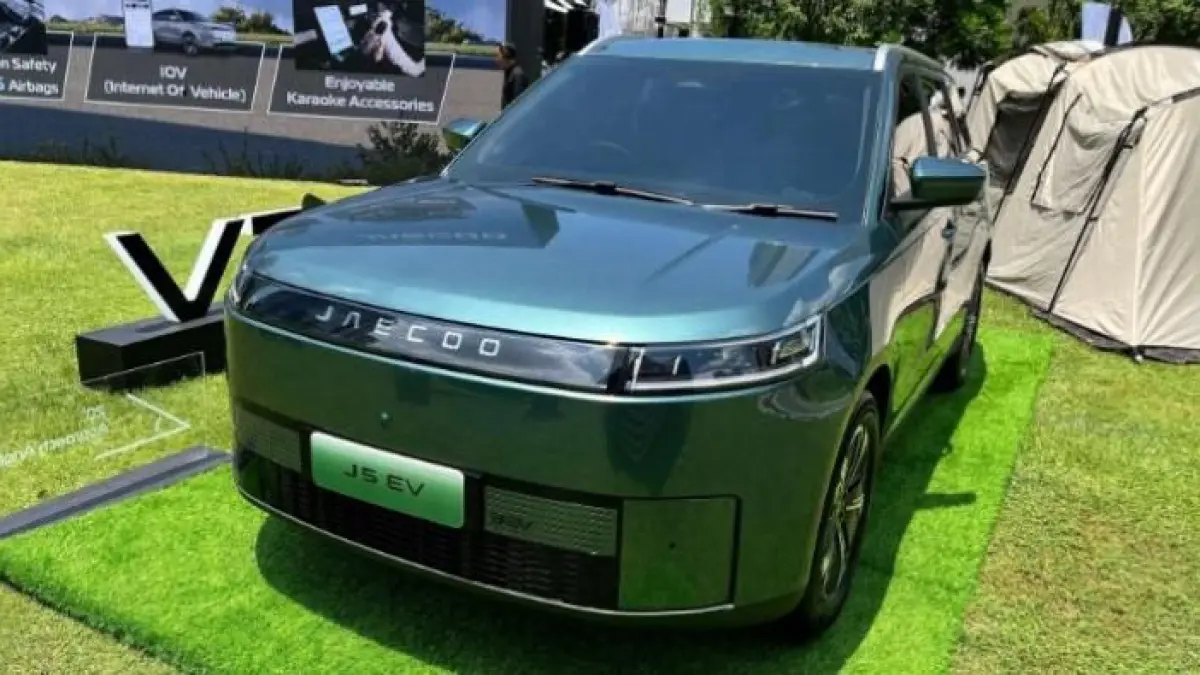 SUV listrik premium 400 jutaan Jaecoo J5 review Indonesia hadir dengan desain mewah dan fitur teknologi modern lengkap.