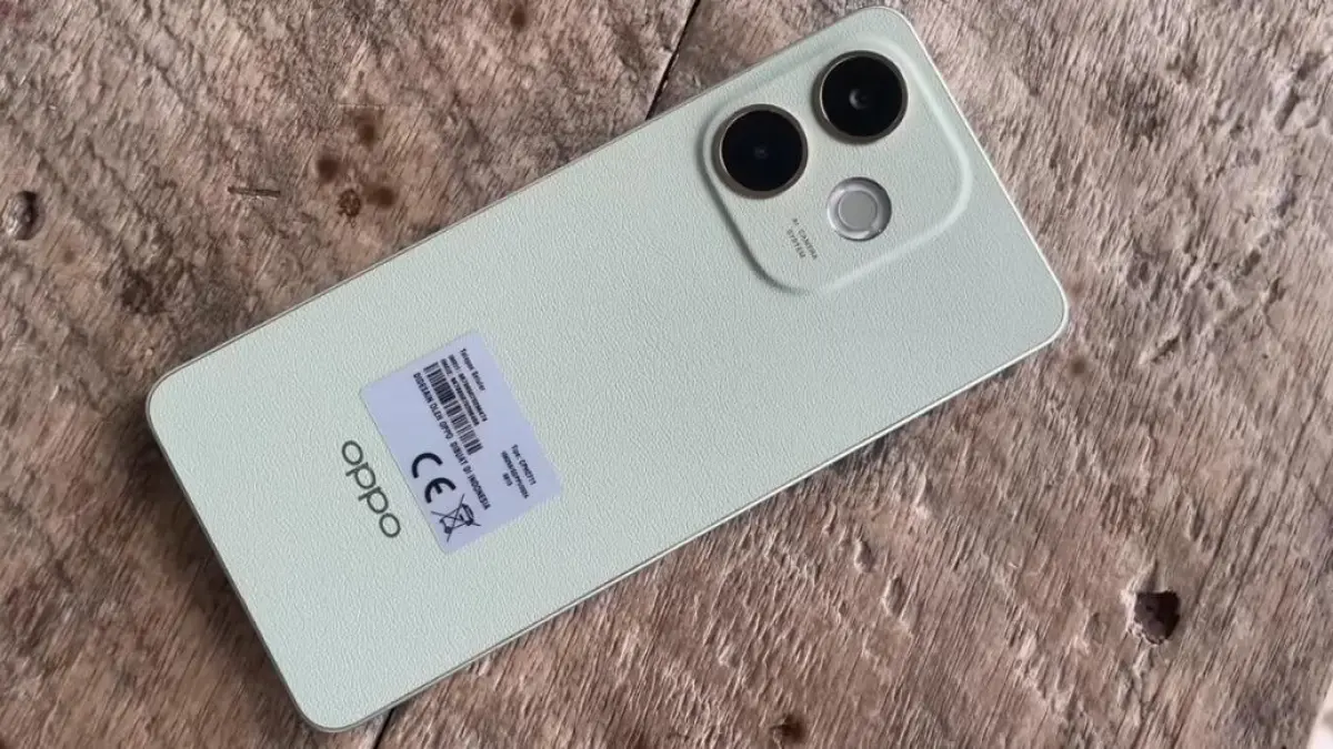 Oppo A5 Pro hadir dengan desain premium, IP69, dan baterai jumbo. Namun performanya dinilai kurang untuk harga Rp3 jutaan.(screenshot youtube)