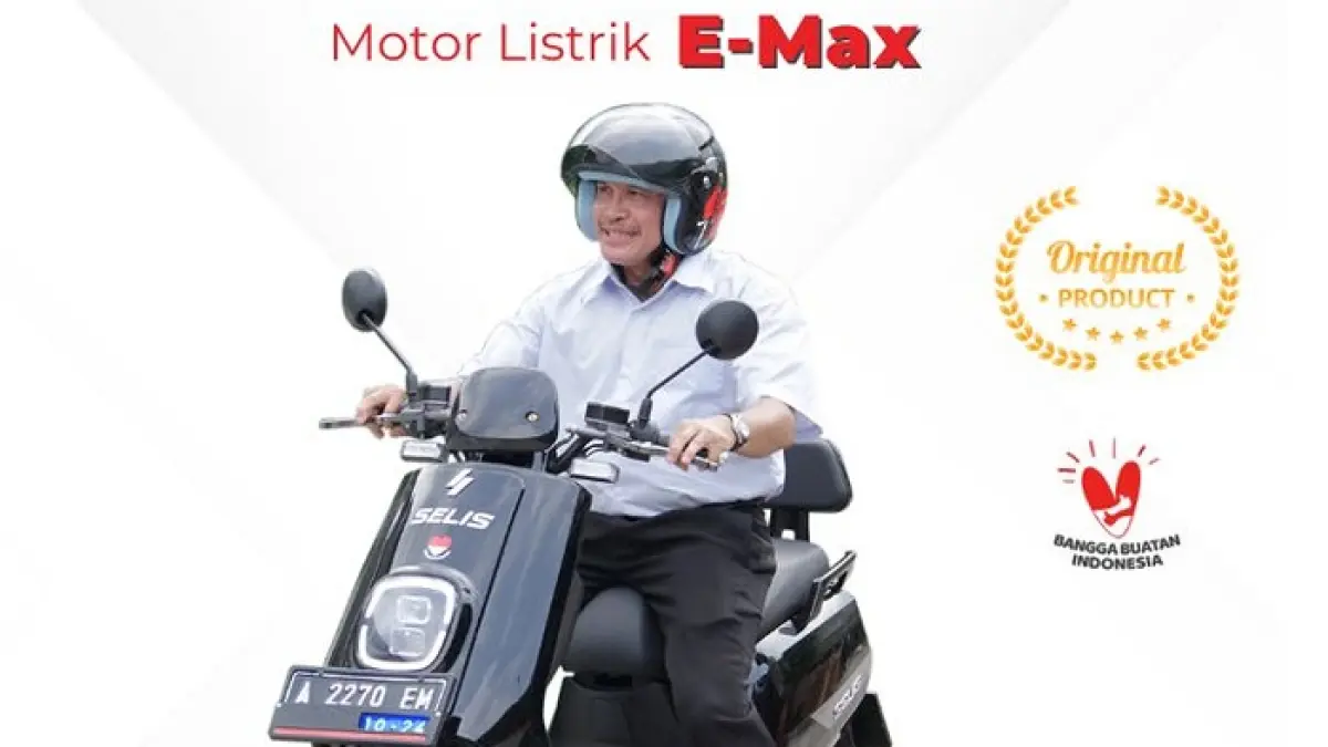 Selis IMAX motor listrik futuristik hadir dengan keyless, sound booster, dan harga Rp11 jutaan, bikin dealer Bandung ramai.(Gemini AI)