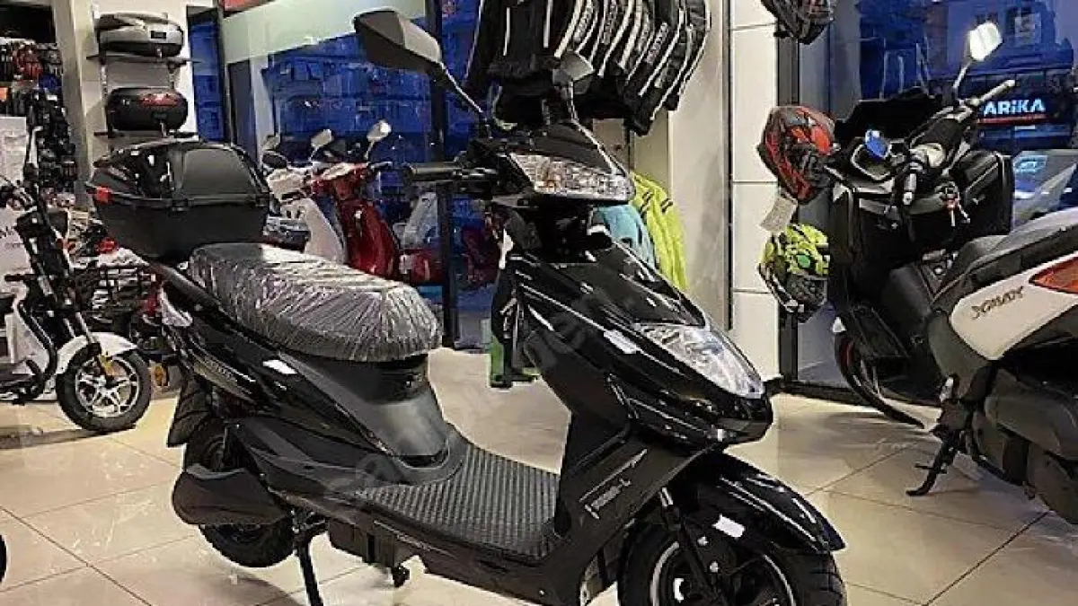 Subsidi motor listrik 2026 berpotensi lanjut tahun ini. Pemerintah bidik 6 juta motor baru dengan skema bertahap.(pinterest)