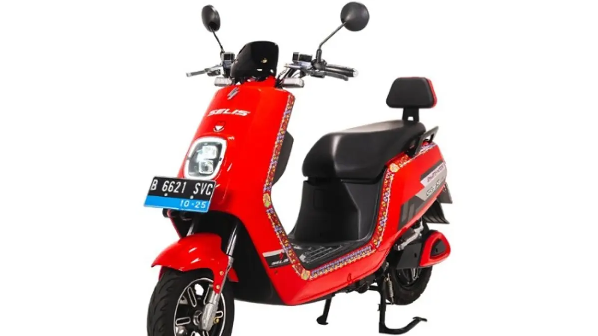 Uji jarak tempuh Selis IMX hampir capai 50 km, mendekati klaim pabrikan dengan performa stabil di jalan kota.(Gemini AI)