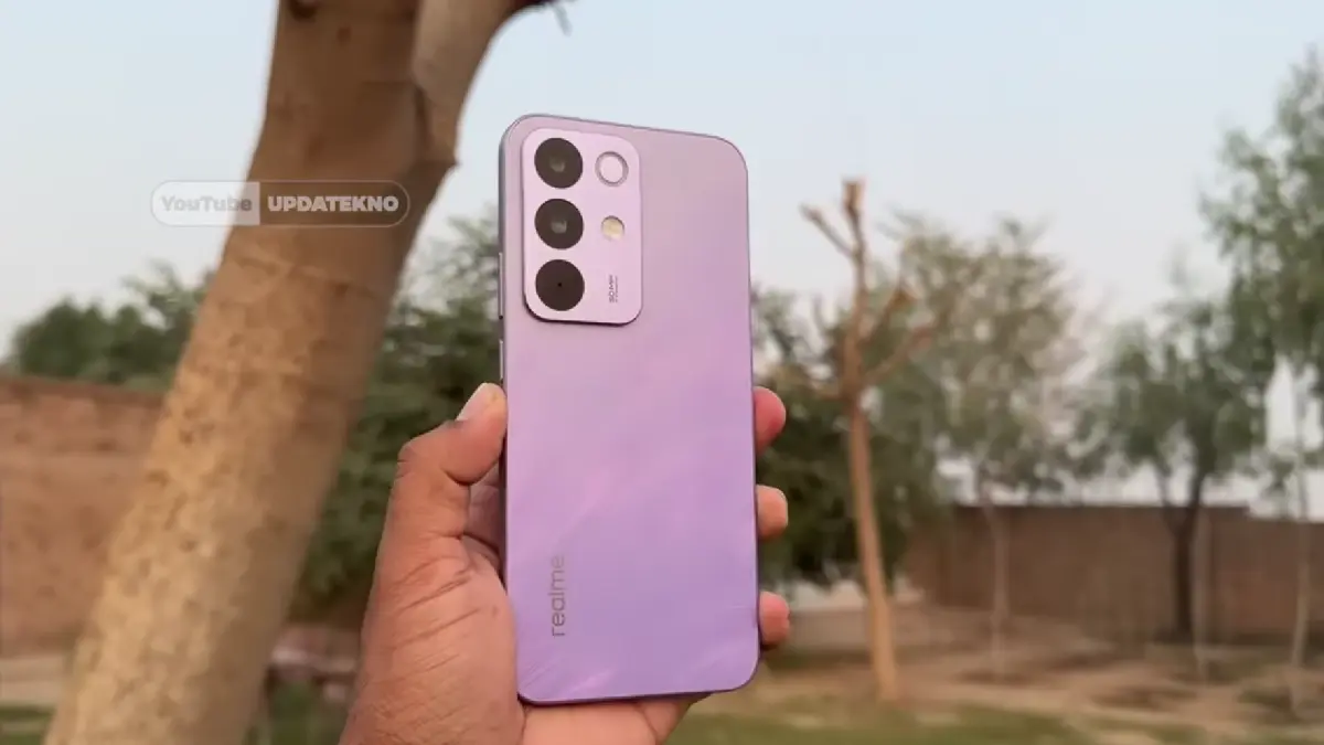 HP baterai 7000 mAh murah terbaik 2025 hadir dengan fast charging, layar 144 Hz, dan harga mulai Rp1 jutaan.
(screenshot youtube)