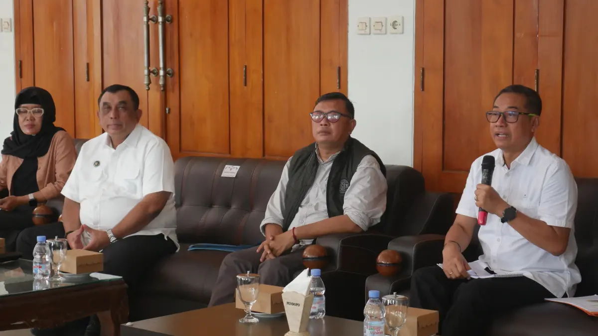 Silaturahmi dan koordinasi mitra SPPG Kabupaten Tulungagung bersama tenaga ahli BGN Pusat, di Rumah Dinas Wakil Bupati Tulungagung, Jumat (15/5/2026).