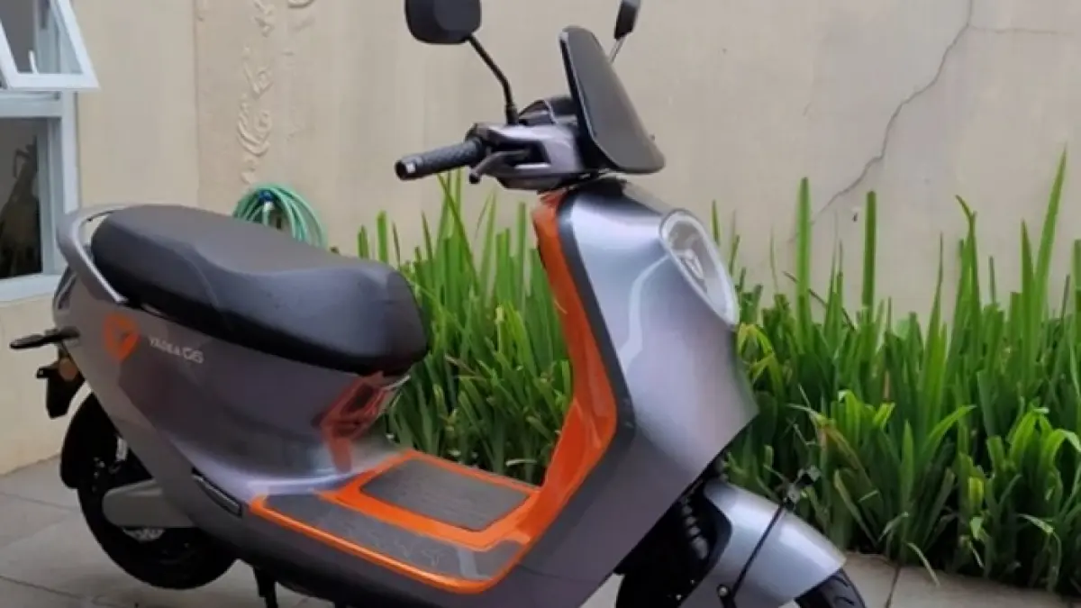 Yadea G6 Electric review lengkap mulai desain futuristis, baterai, fitur modern, hingga biaya operasional hemat. (SC YOUTUBE)