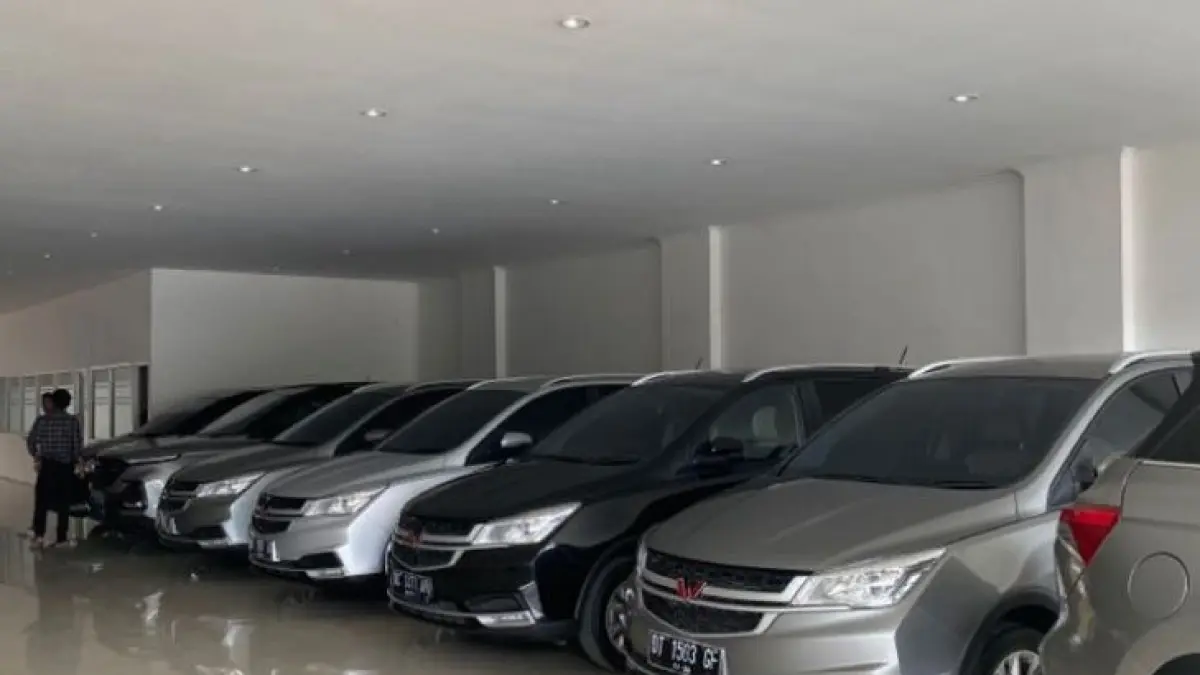 Mengintip spesifikasi lengkap Daihatsu Sigra 2026 warna Light Grey. Desain lebih mewah, suspensi lebih tinggi, dan tetap irit bahan bakar!(Pinterest)