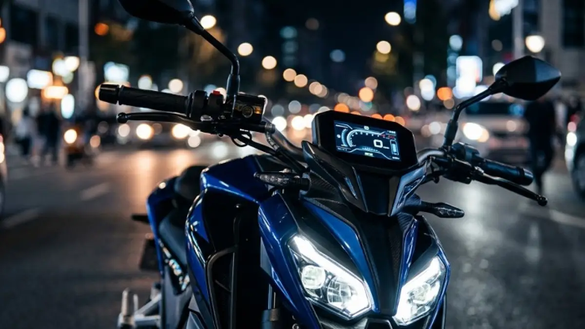 Polytron Fox 350 hadir dengan jarak tempuh 140 km, fitur modern, dan harga Rp15 jutaan. (Ilustrasi Gemini AI)