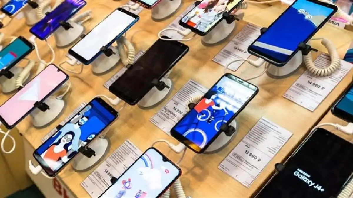 Cari HP memori besar? Yuk cek rekomendasi HP memori 512 GB murah terbaik tahun 2026. Spek dewa, RAM 12GB, harga mulai Rp 3 jutaan saja!(Pinterest)