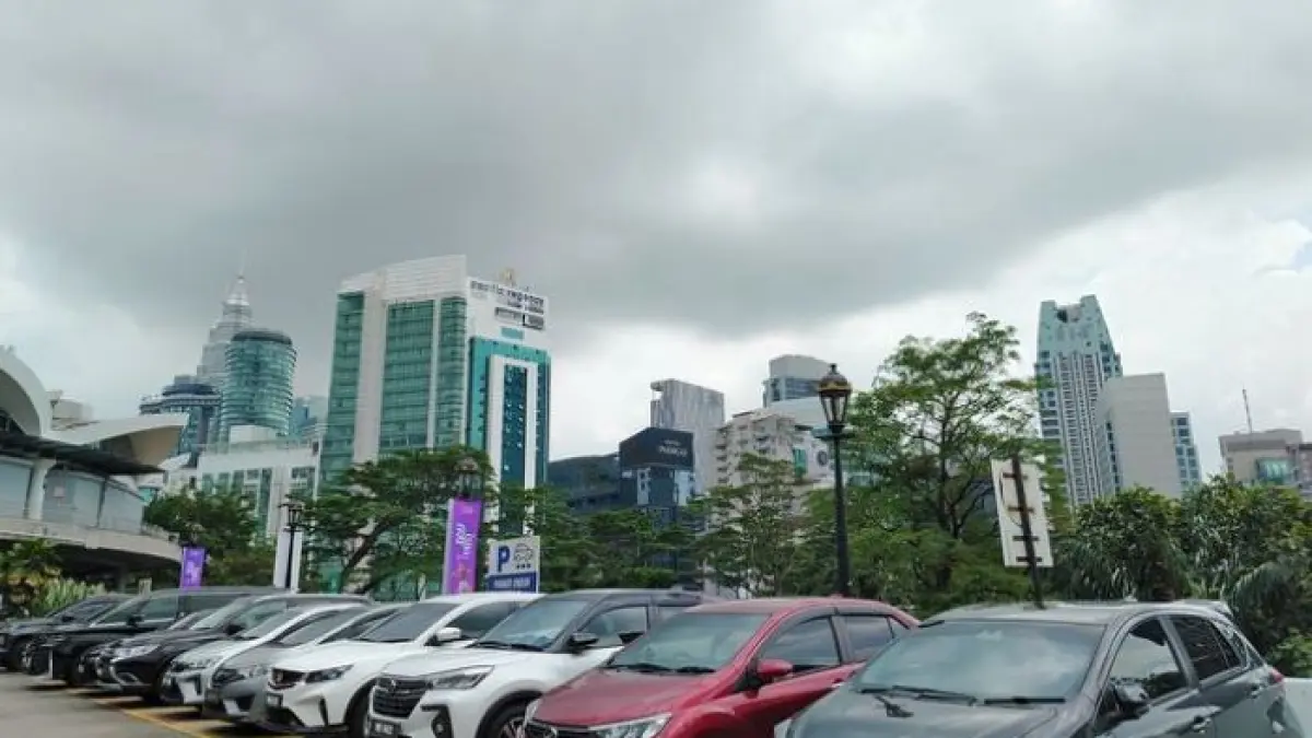 Cari mobil bekas murah? Cek lima rekomendasi mobil Rp 50 jutaan terbaik ini yang dijamin bandel, irit, dan tidak bikin kantong jebol! (Pinterest)