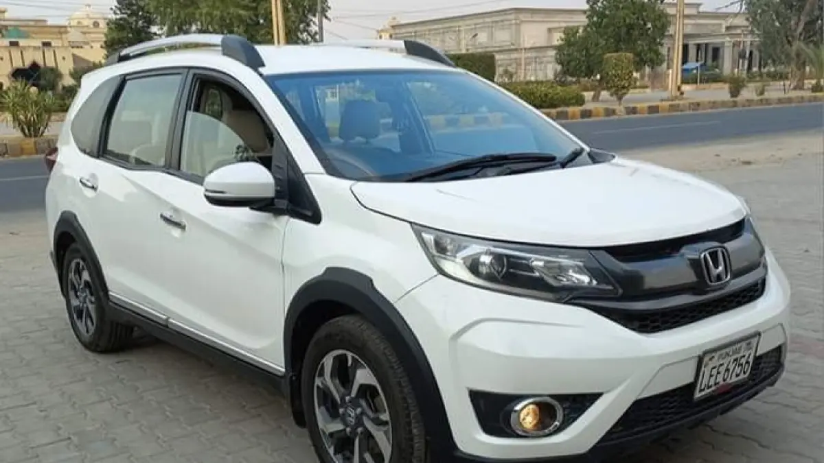 Honda BR-V N7X Edition 2026 dibongkar, fitur lengkap Honda Sensing, mesin 121 PS, tapi masih ada kekurangan fitur modern(Pinterest)